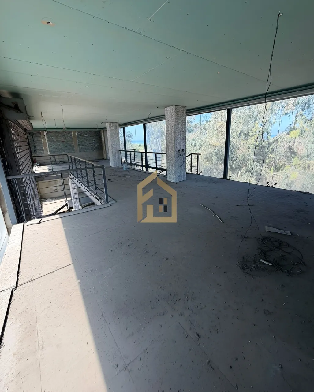 Showroom for sale in Khalde, Lebanon