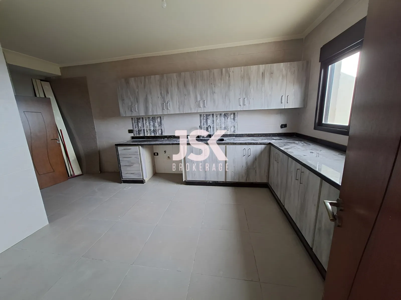 Apartment for Sale in Blat
