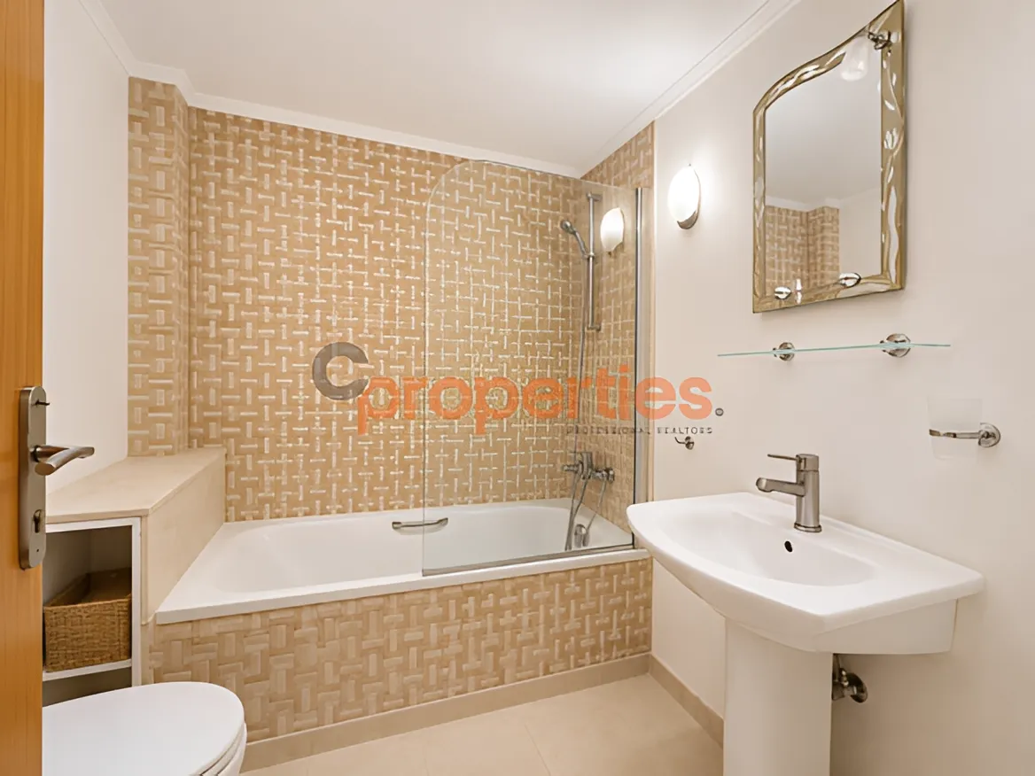 Apartment for rent in Ramleh Al Bayda, Beirut, Lebanon