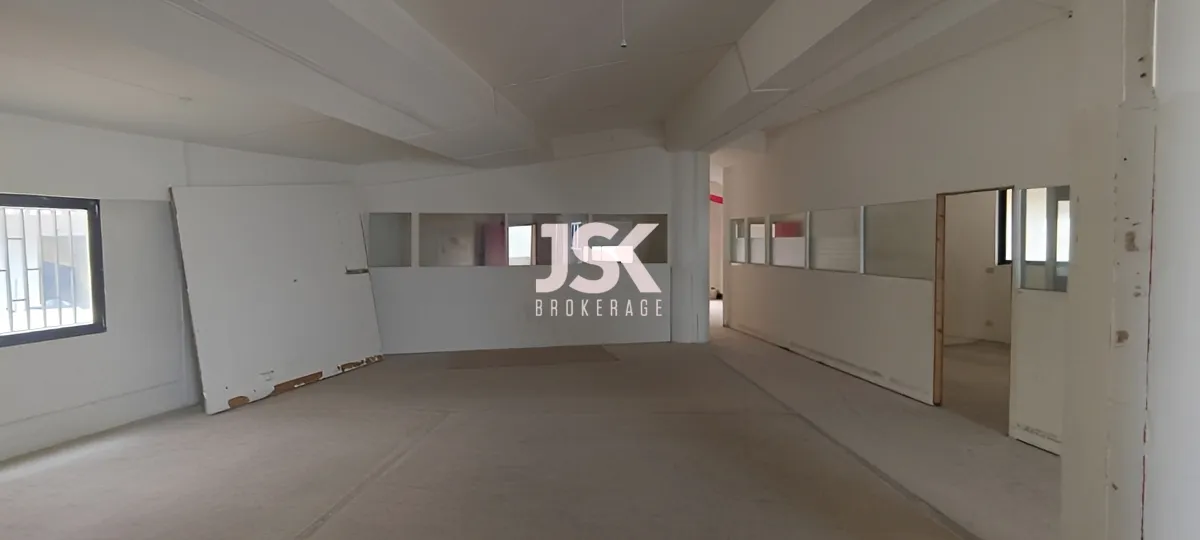 Showroom for Sale in Zouk Mosbeh, Lebanon