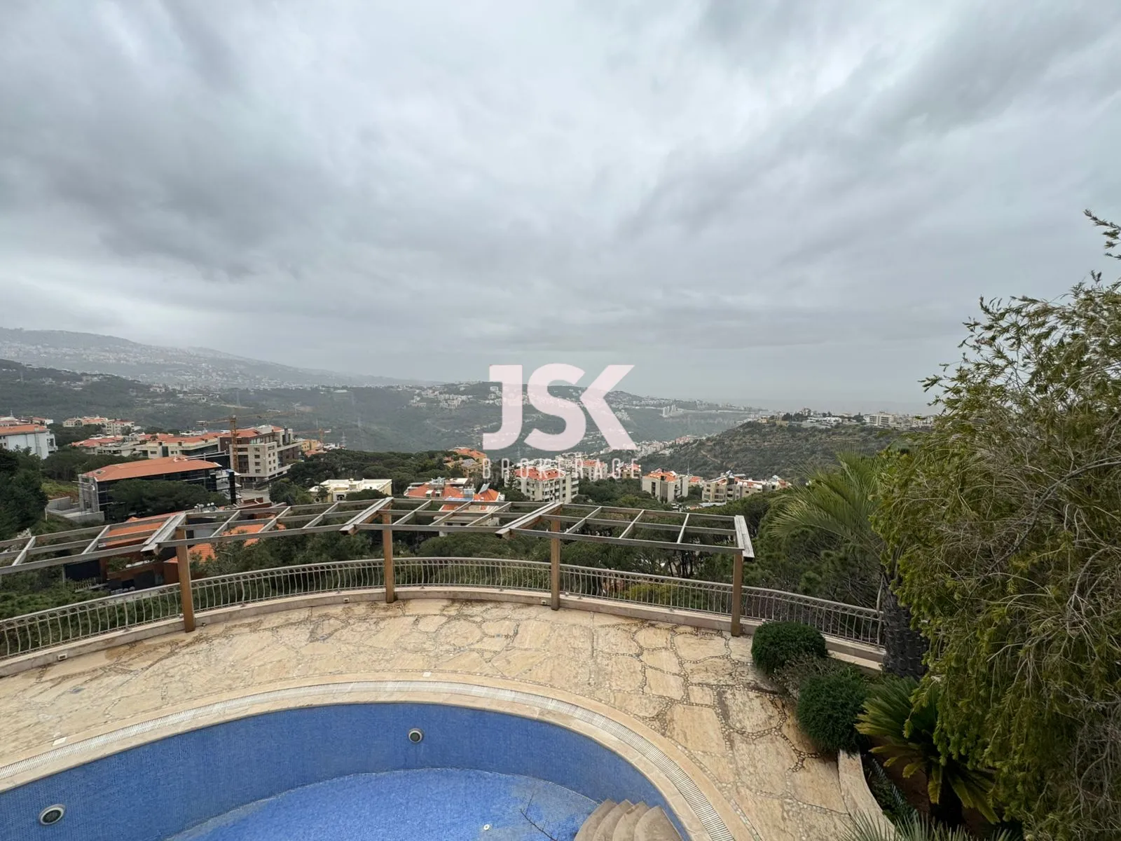 Villa for Sale in Montiverdi