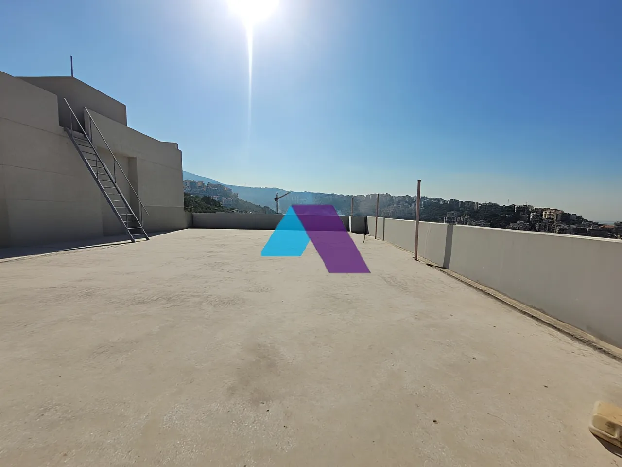 Building for rent in Roumieh