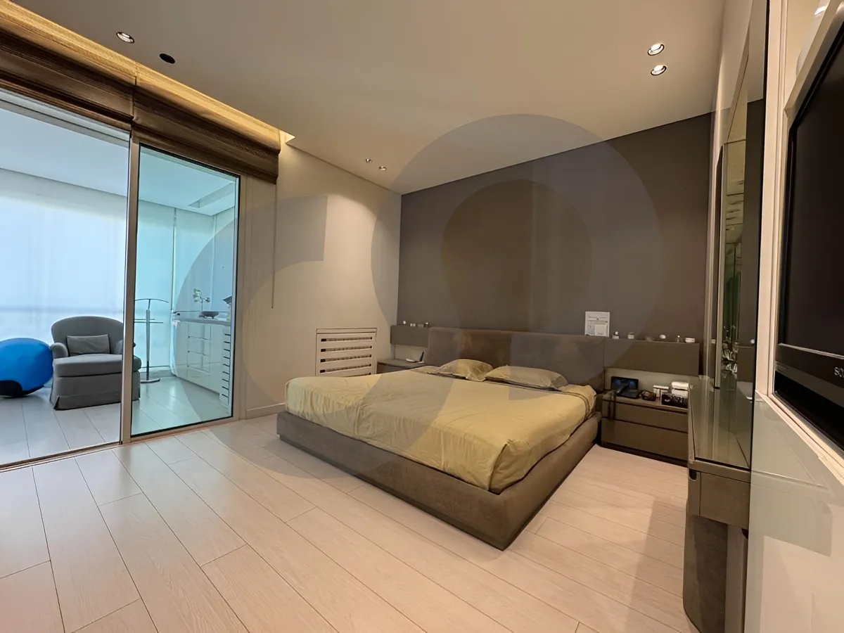 Apartment for Rent in Caree d'or, Achrafieh