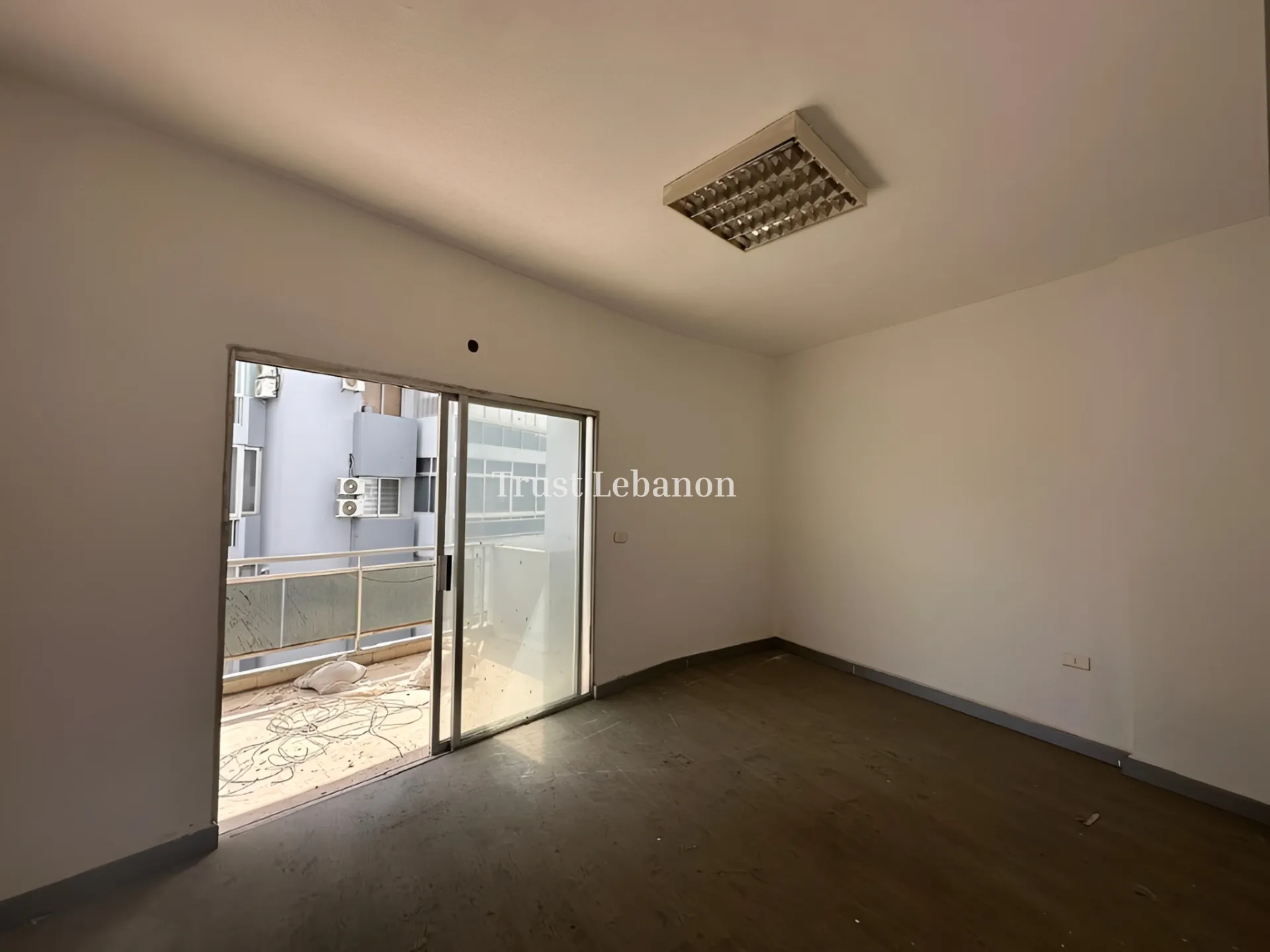 Office for rent in Zalqa, Lebanon