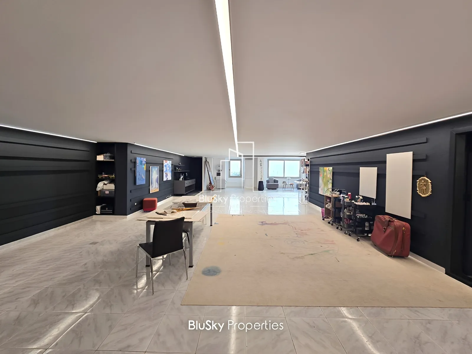 Office for sale in Mansourieh
