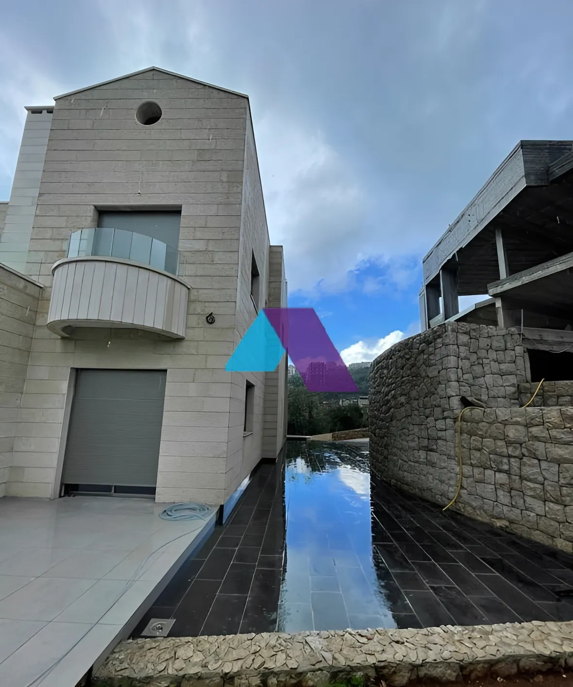 Villa for Sale in Ajaltoun - 4 bed, 5 bath