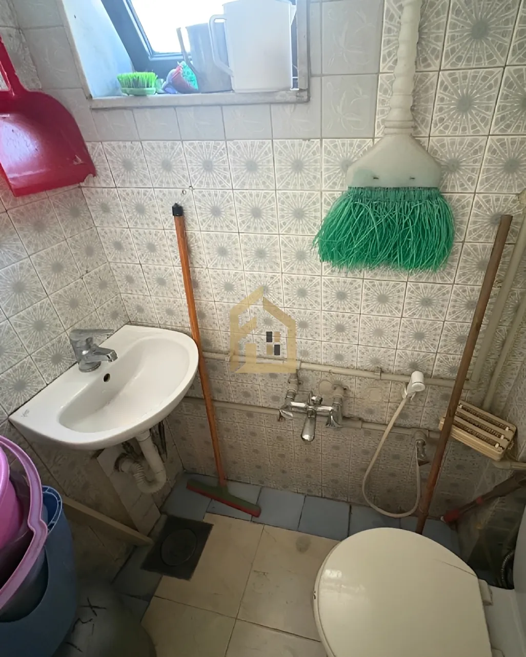 Apartment for sale in Mar Elias refugee camp, Beirut, Lebanon