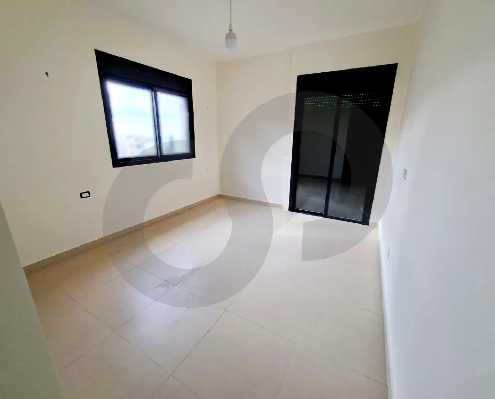 Building for Sale in Blat