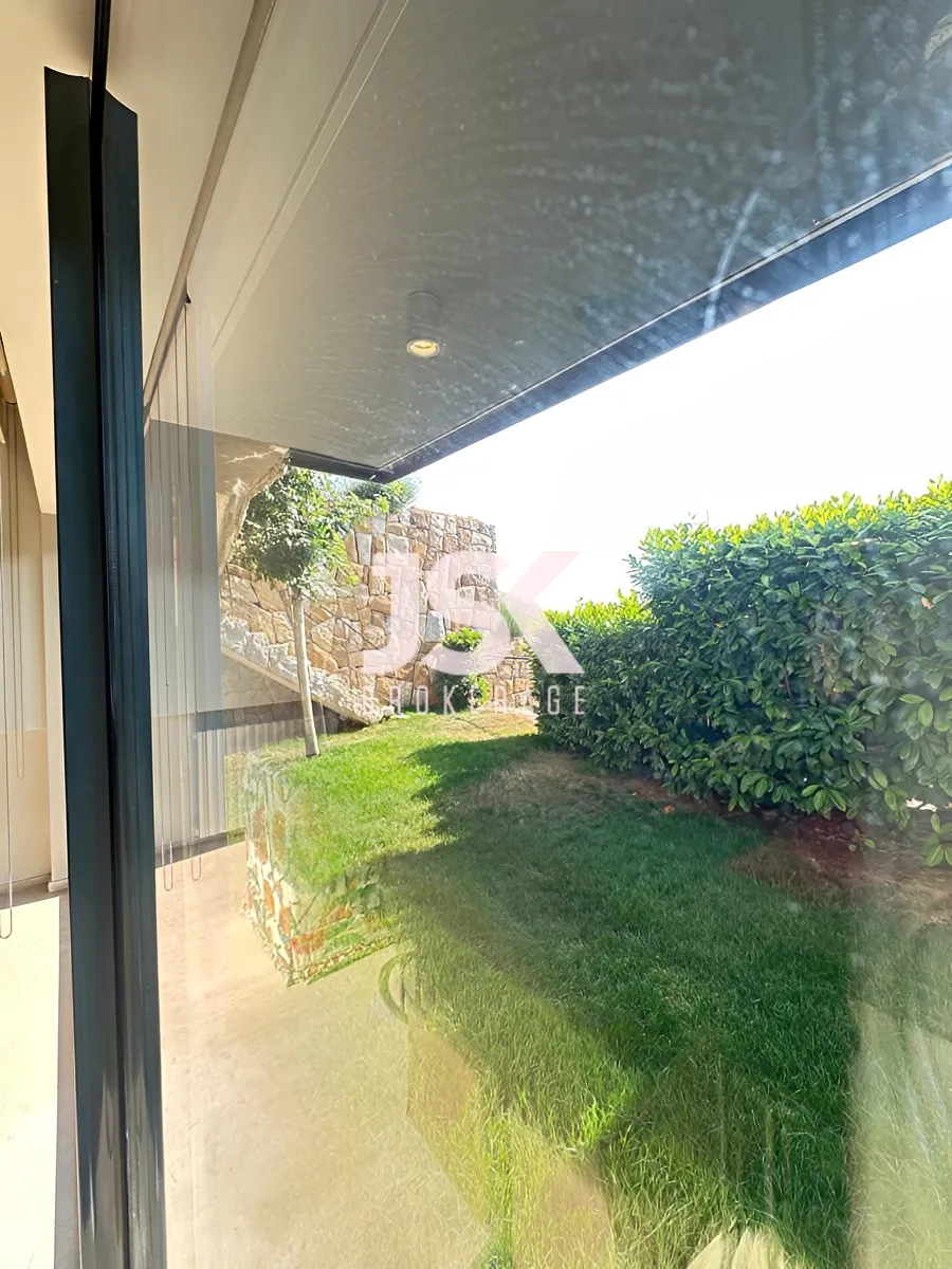 Chalet for sale in Aayoun El Siman