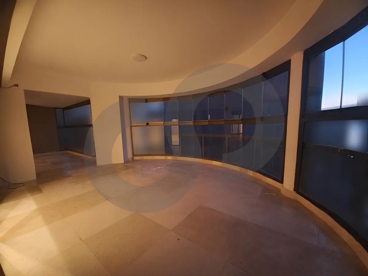 Apartment for Rent in Ramlet El Baida, Bayrut, Lebanon