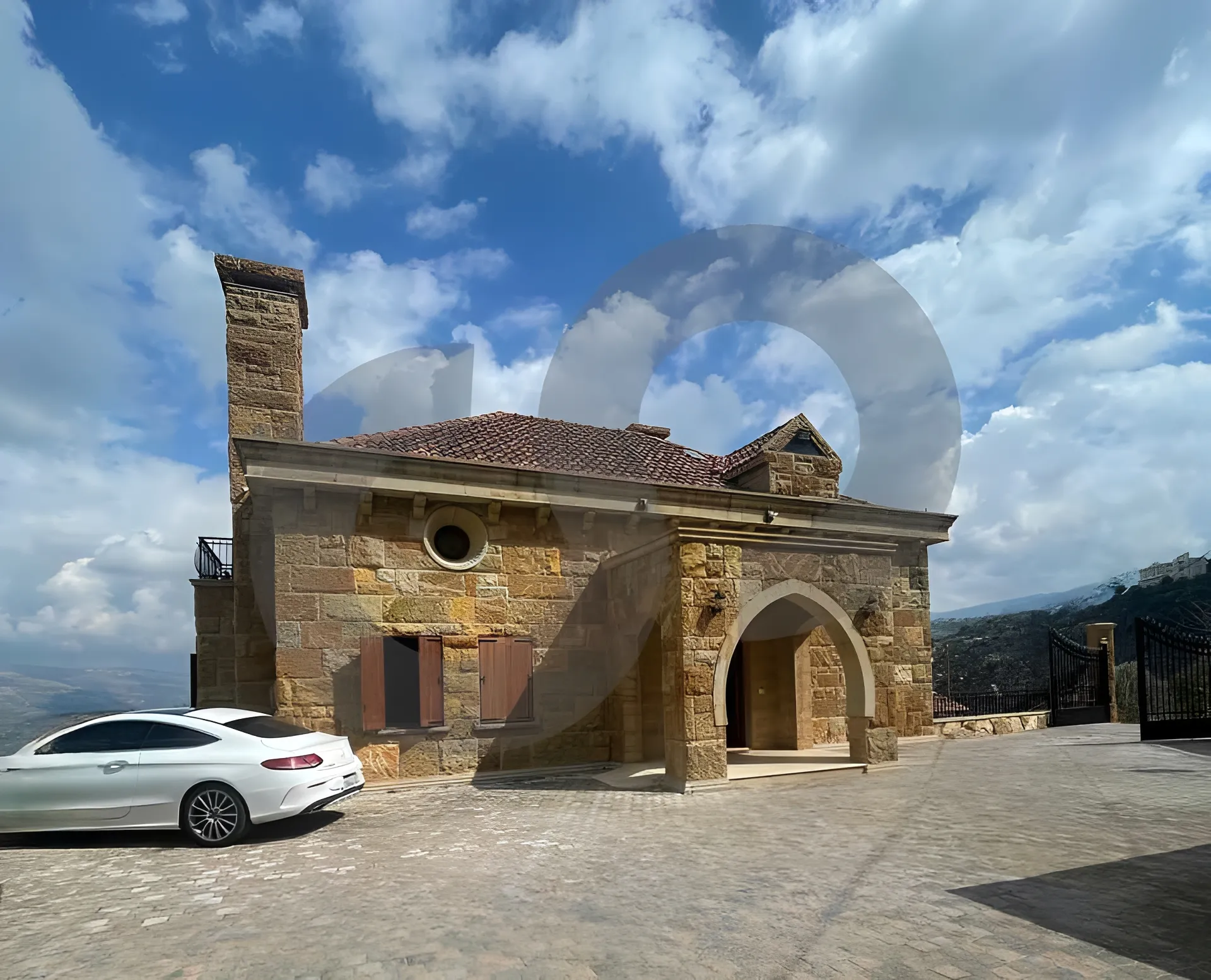 Villa for Sale in Beit ed-Dine
