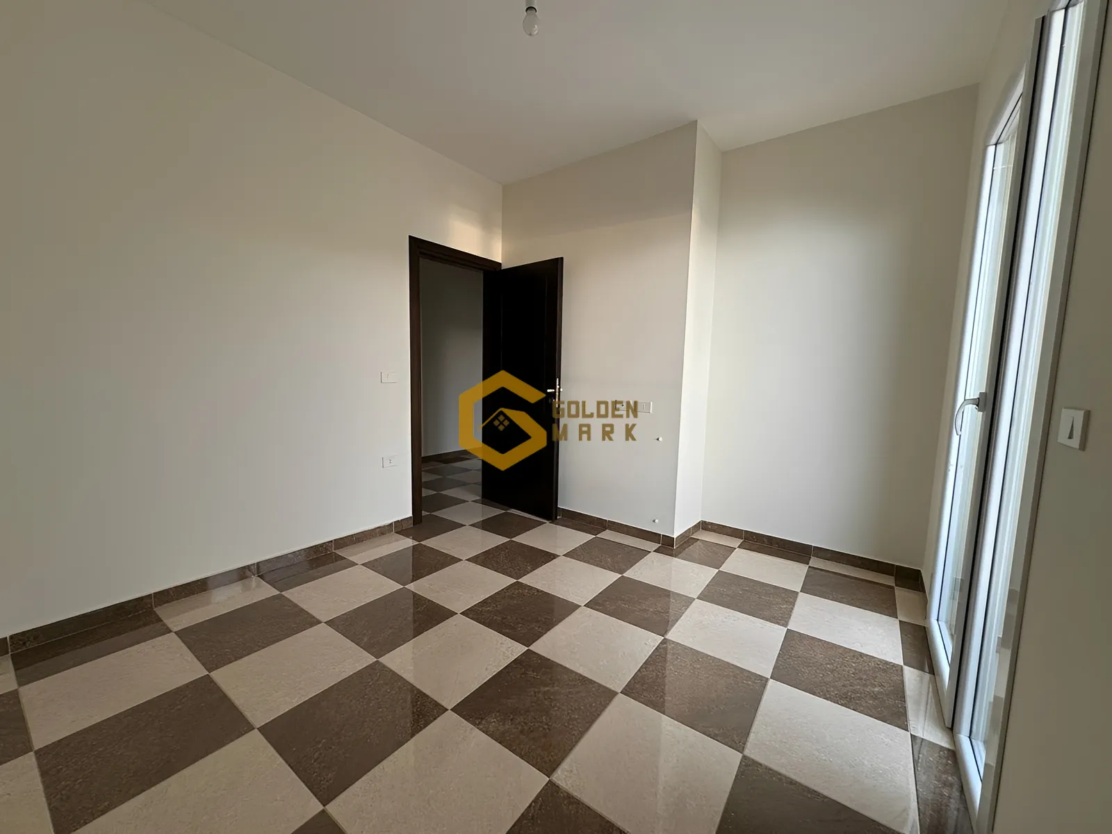Apartment for Sale in Halat