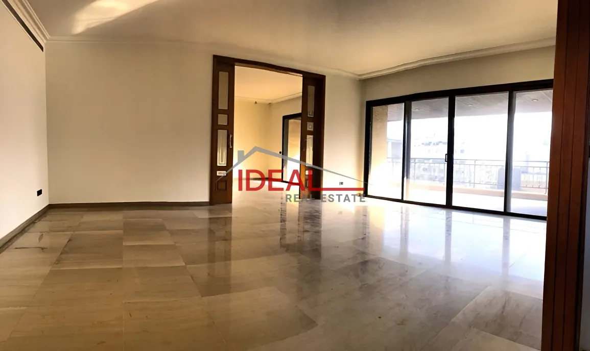 Apartment for sale in Verdun, Bayrut, Lebanon - 4 bed, 3 bath