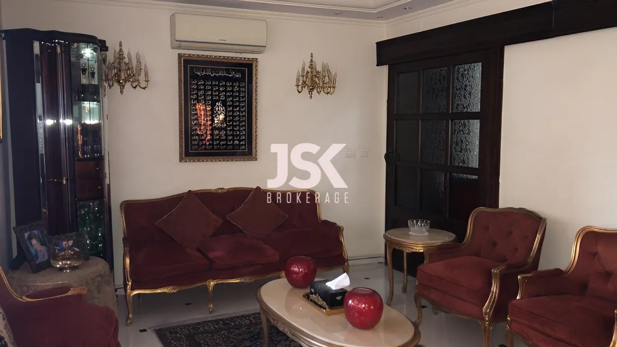 Apartment for Sale in Ras Al Naba'a, Beirut, Lebanon