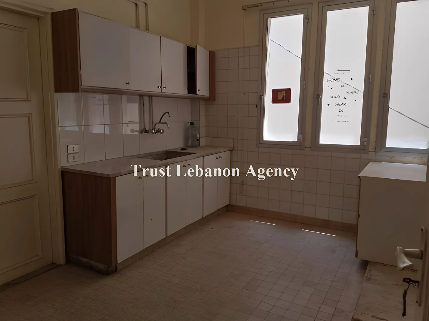Office For Rent in Metn, Mkalles