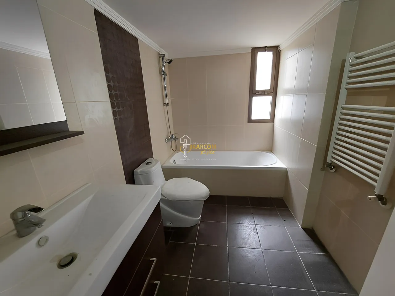 Apartment for Sale in Haret Sakher
