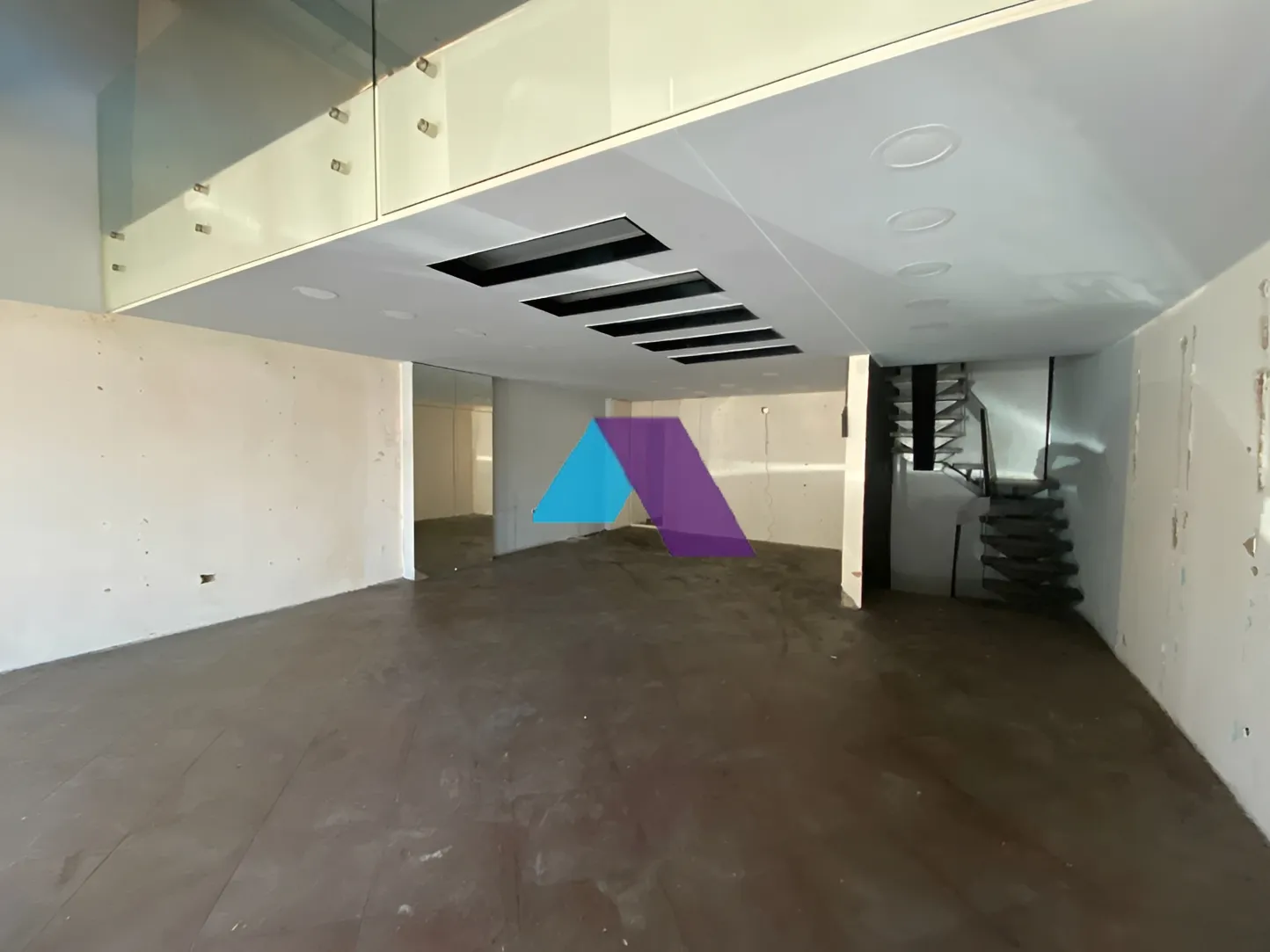 Shop for rent in Achrafieh