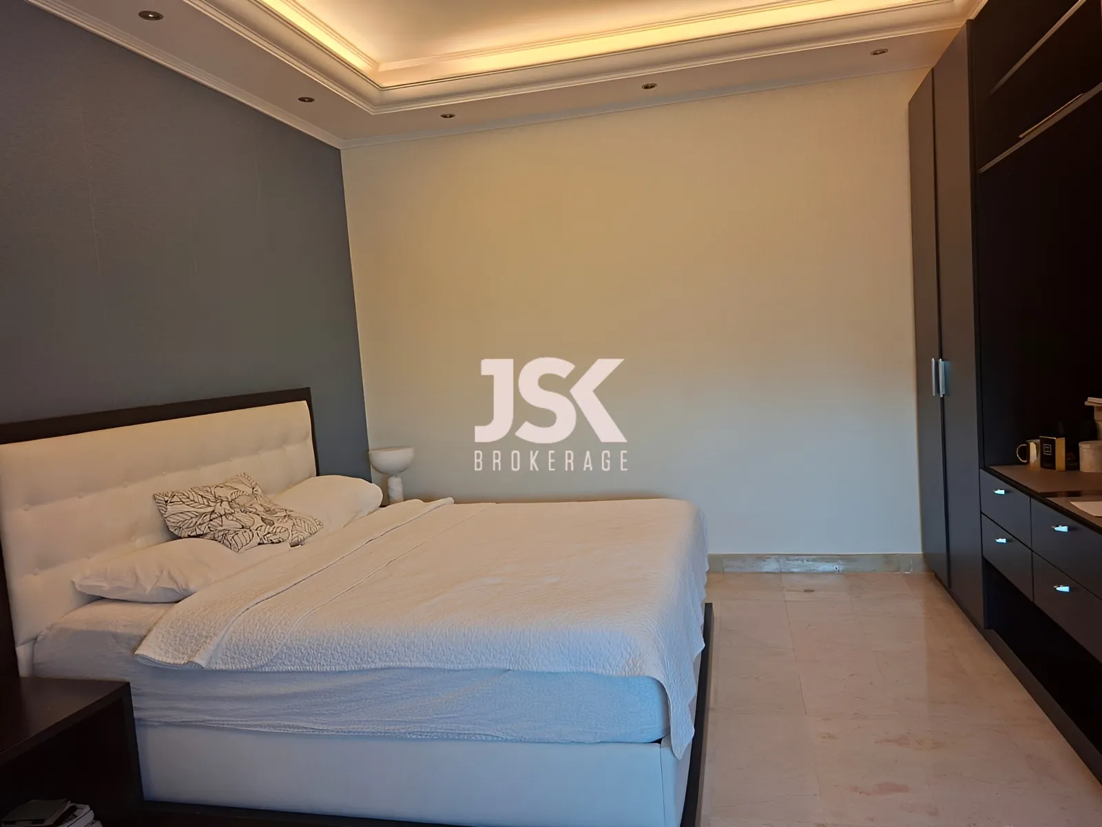 Apartment for Sale in Mar Elias, Beirut