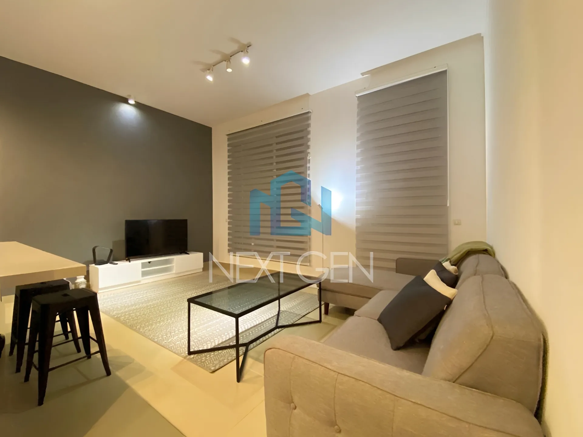 Apartment for rent in Achrafieh, Beirut, Lebanon - 1 bed, 2 bath