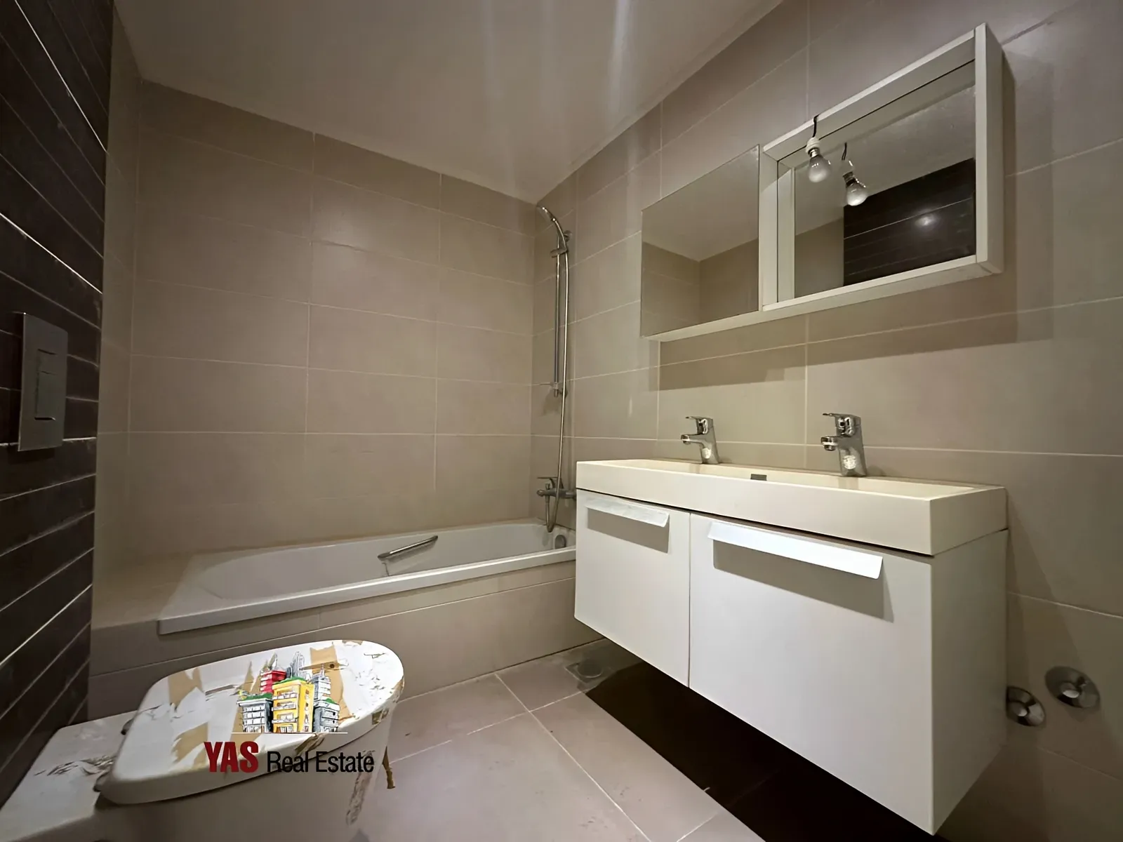 Apartment for Sale in Kfar Hbab - 3 bed, 4 bath