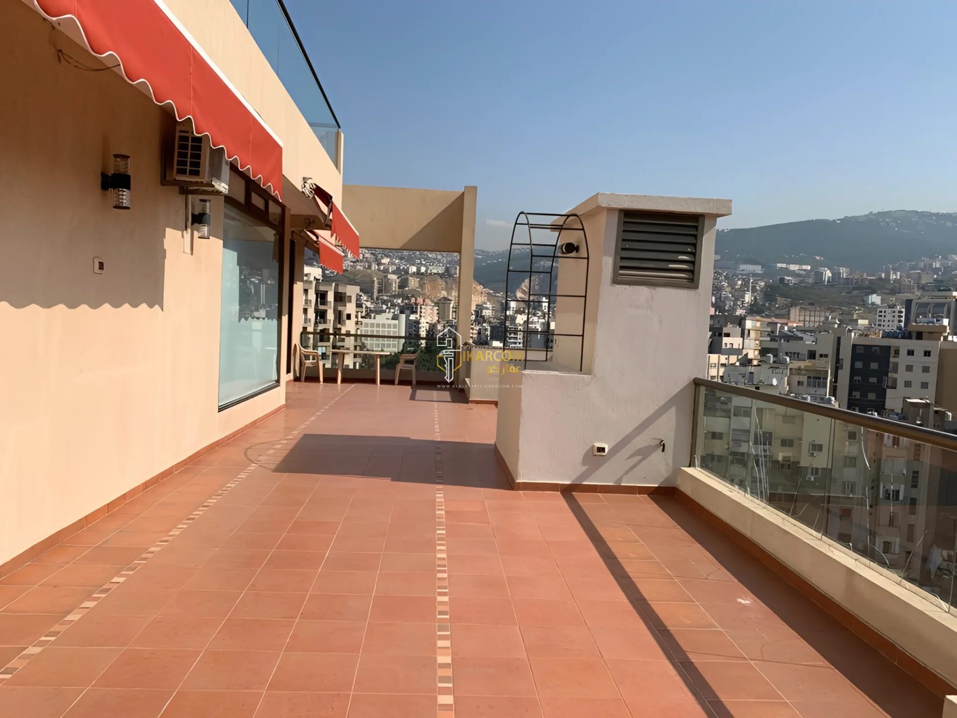 Apartment for Rent in Jdeideh - 3 bed, 5 bath