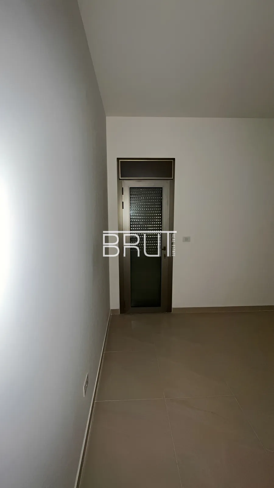 Apartment for Sale in Ballouneh