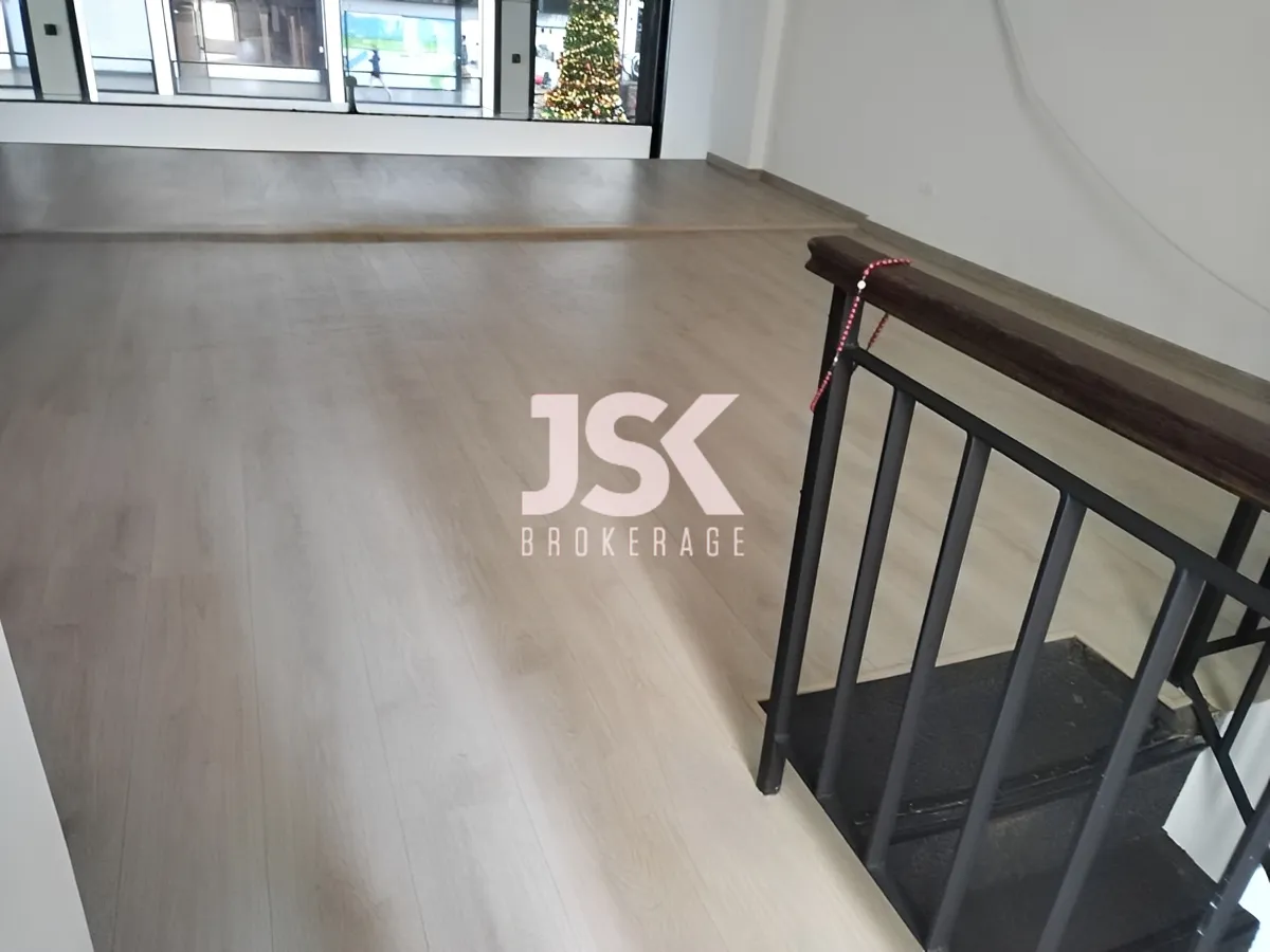 Shop for sale in Zouk Mikael