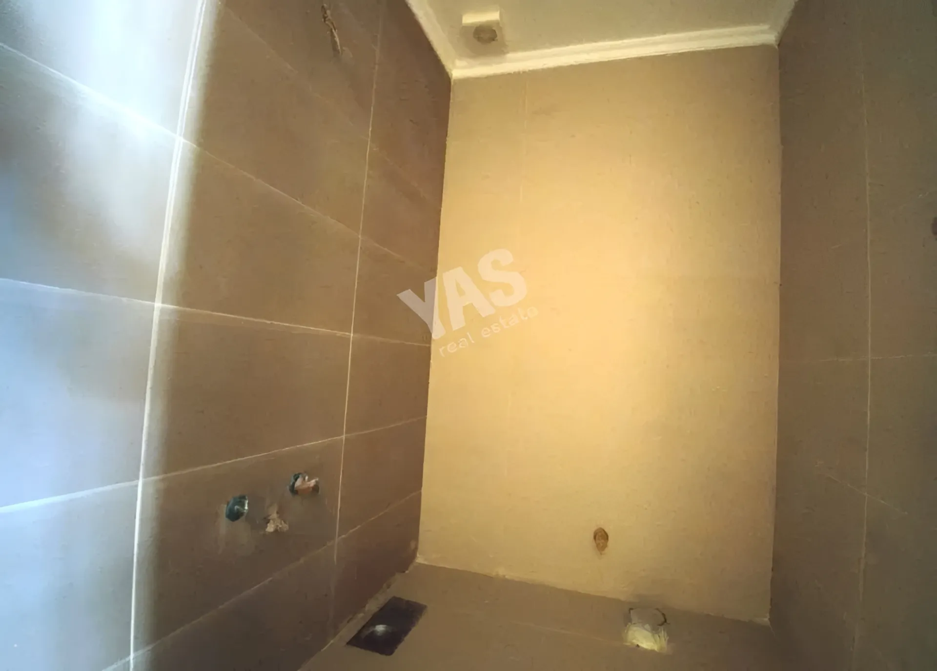 Apartment for Sale in Ballouneh