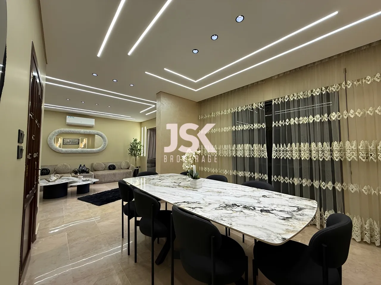 Apartment for Sale in Mazraa