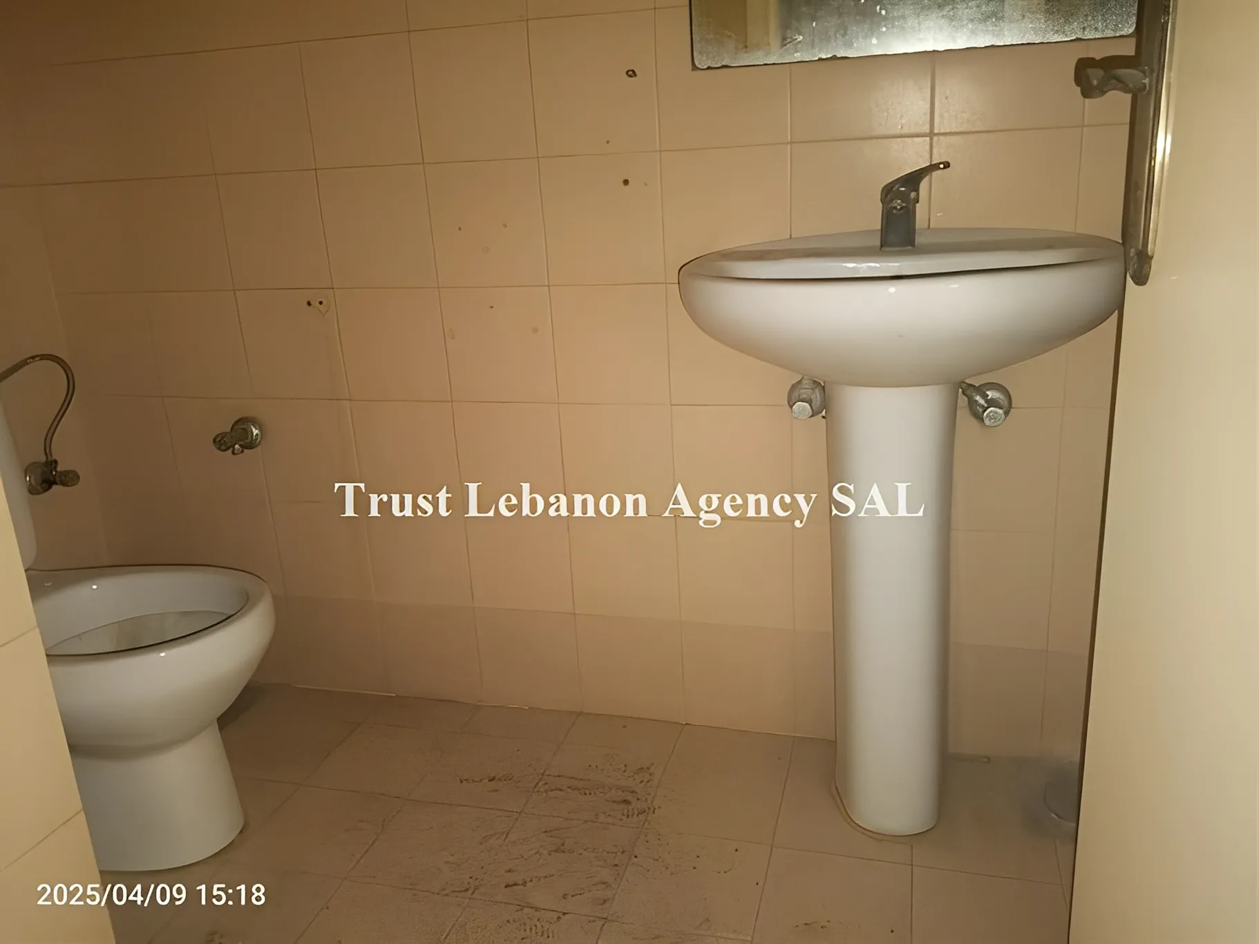Office for rent in Beirut, Mina El Hosn