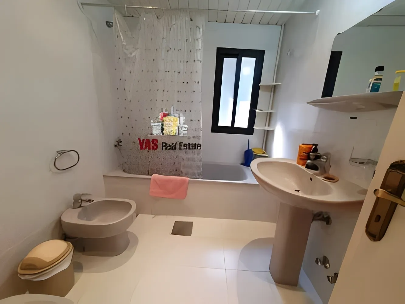 Apartment for Rent in Ajaltoun