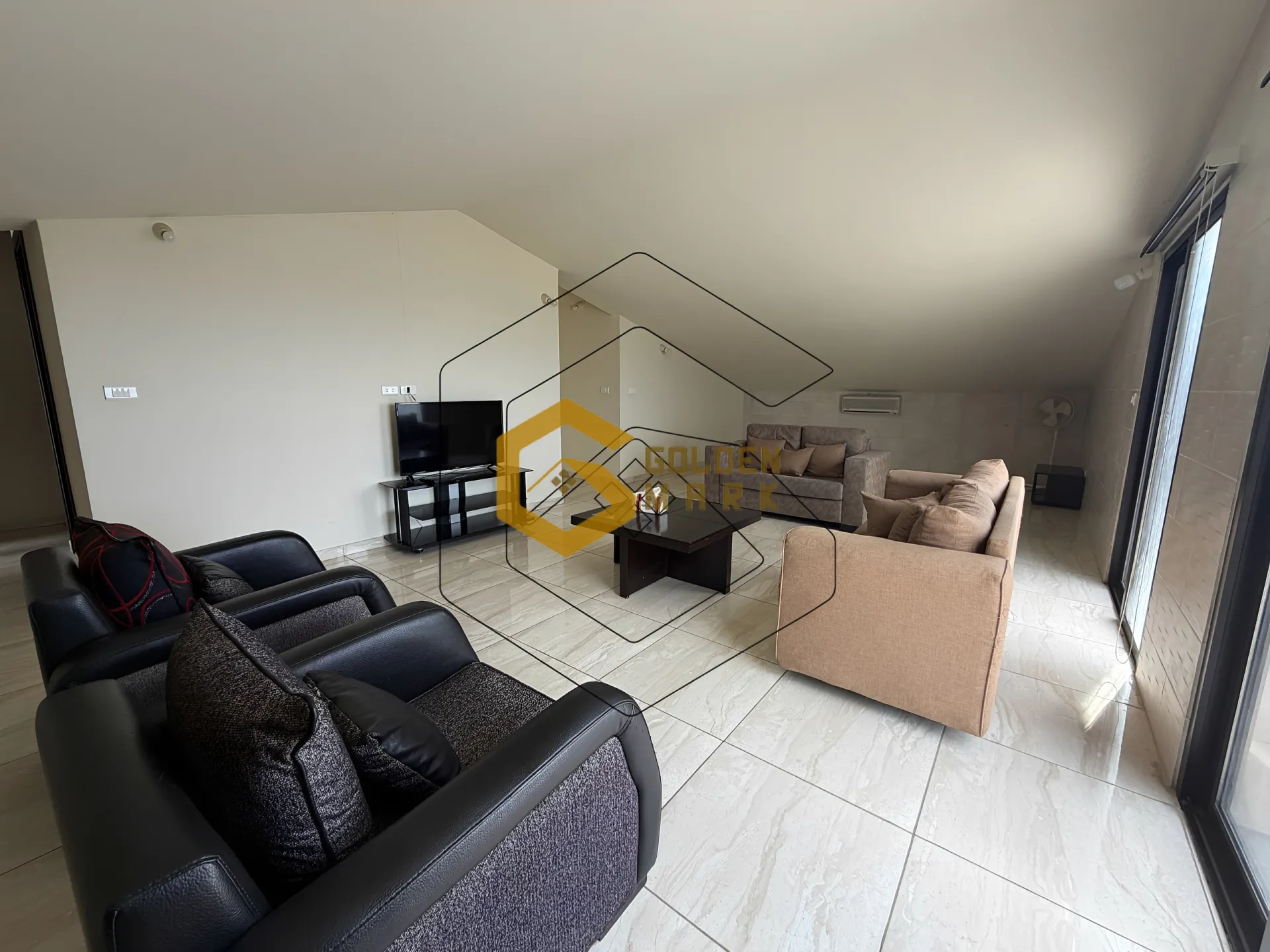 Apartment for Rent in Safra