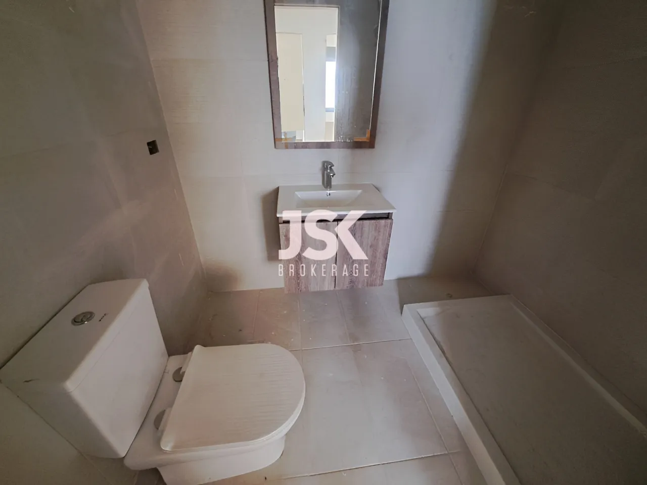 Apartment for Sale in Ain Saadeh