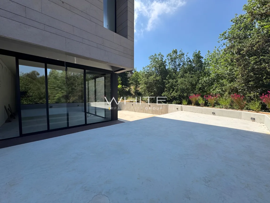 Loft for sale in Mayrouba, Lebanon