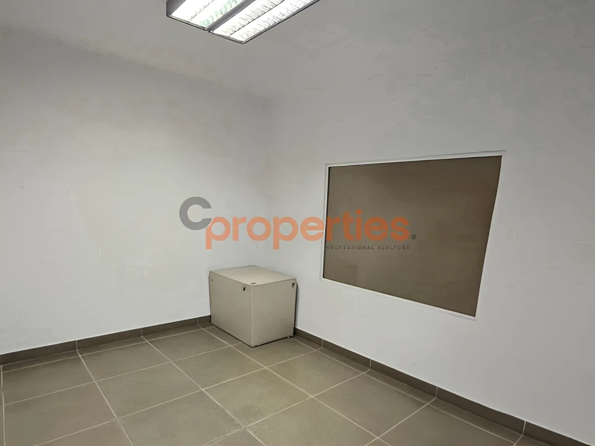 Office for Rent in Forn El Chebbak