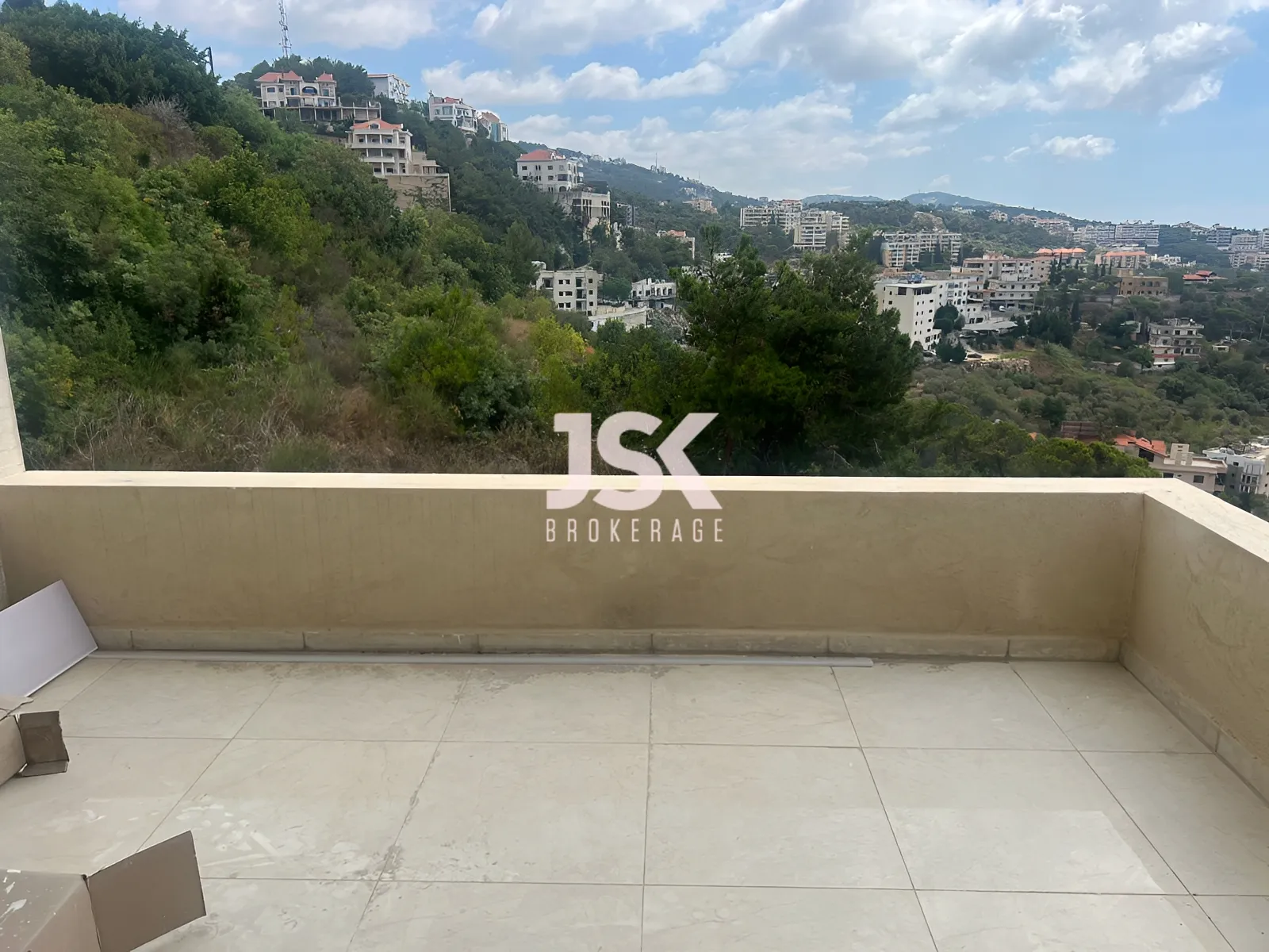 Apartment for Sale in Bchamoun