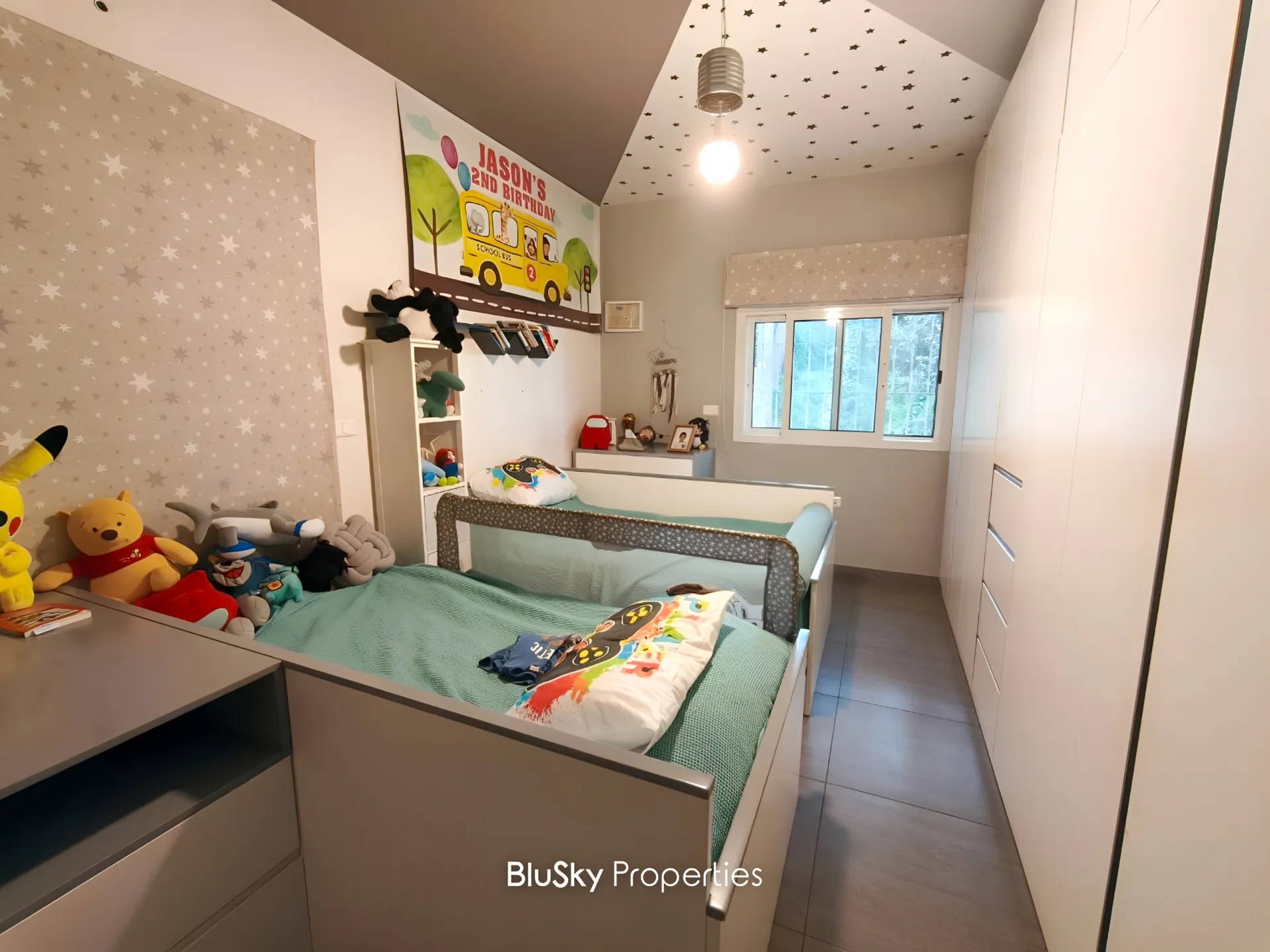Apartment for sale in Ain Aalaq
