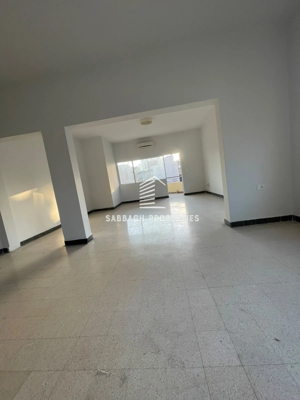 Apartment for rent in Geitawi, beirut, lebanon