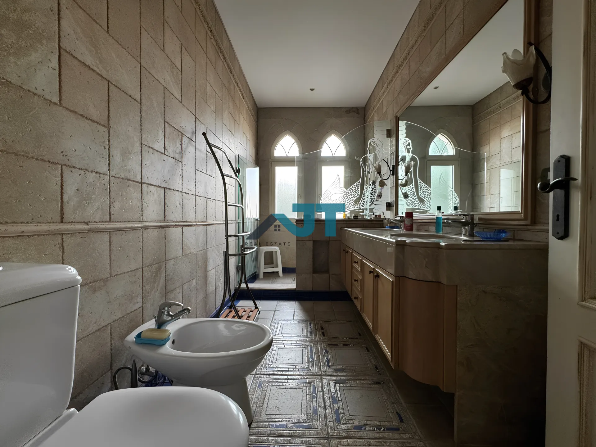 Apartment for Sale in Metn, Beit Chabeb - 4 bed, 3 bath