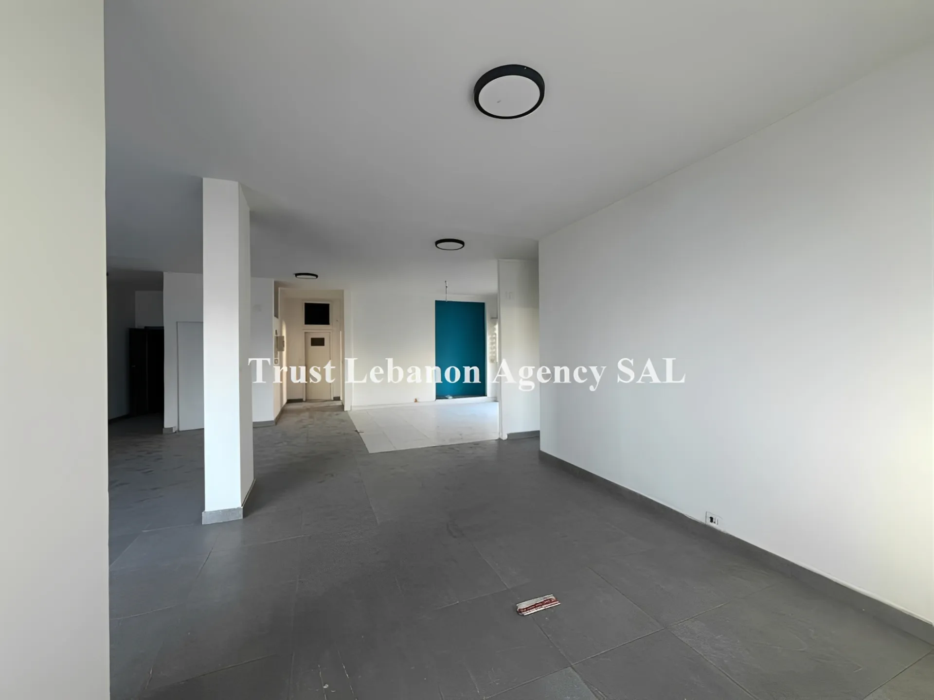 Office for sale in Metn, Antelias