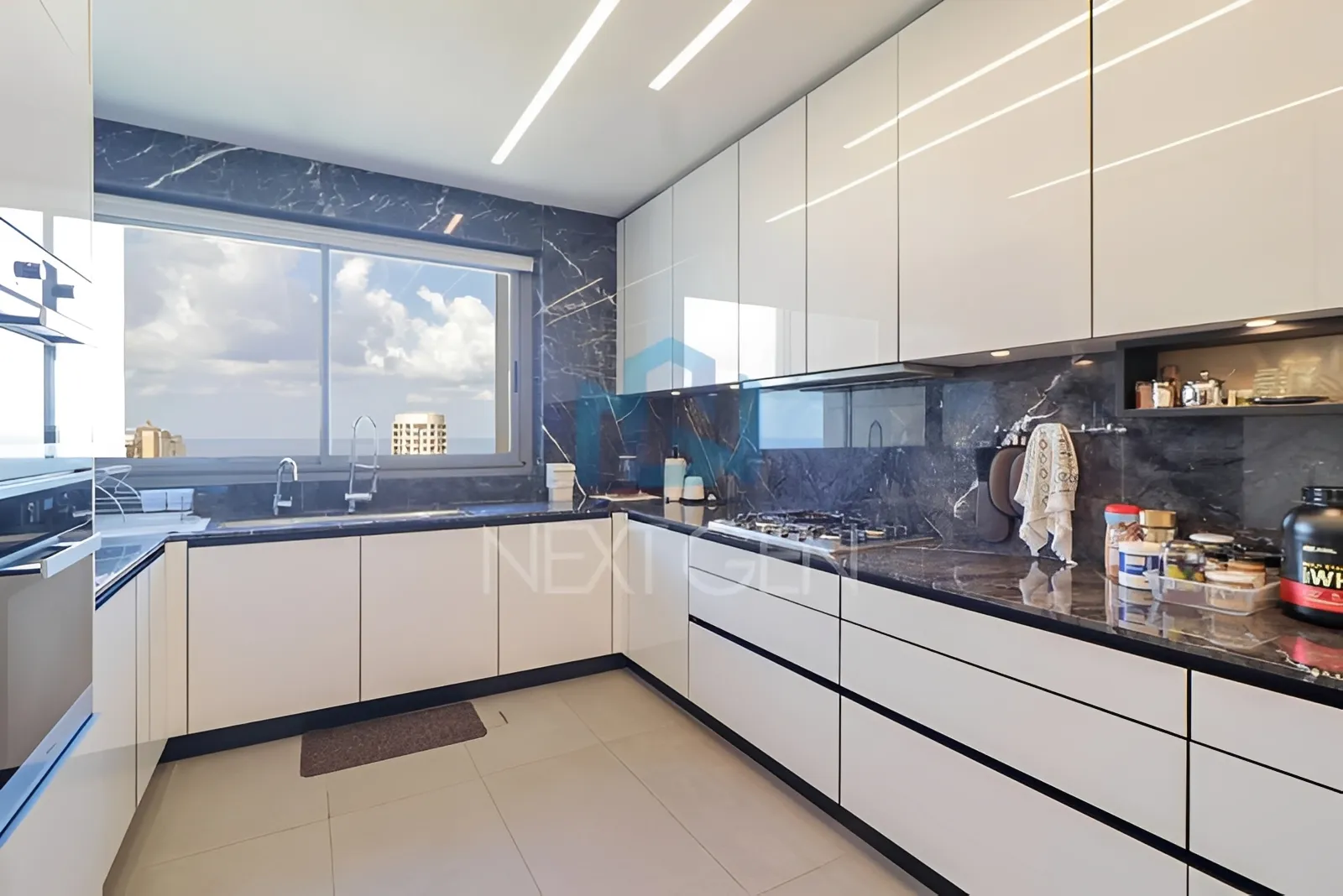 Apartment for Sale in Ain Al Tineh