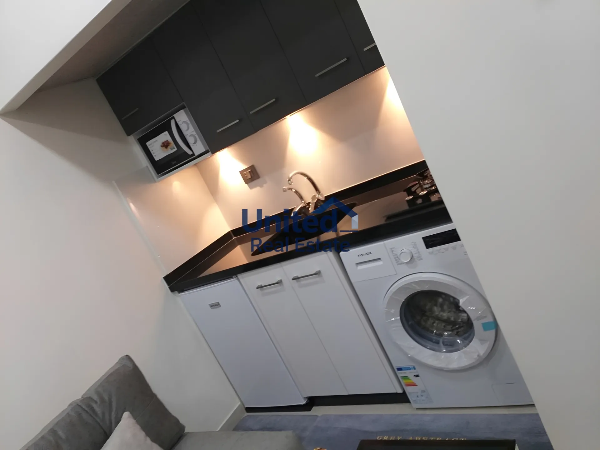 Studio for rent in Achrafieh