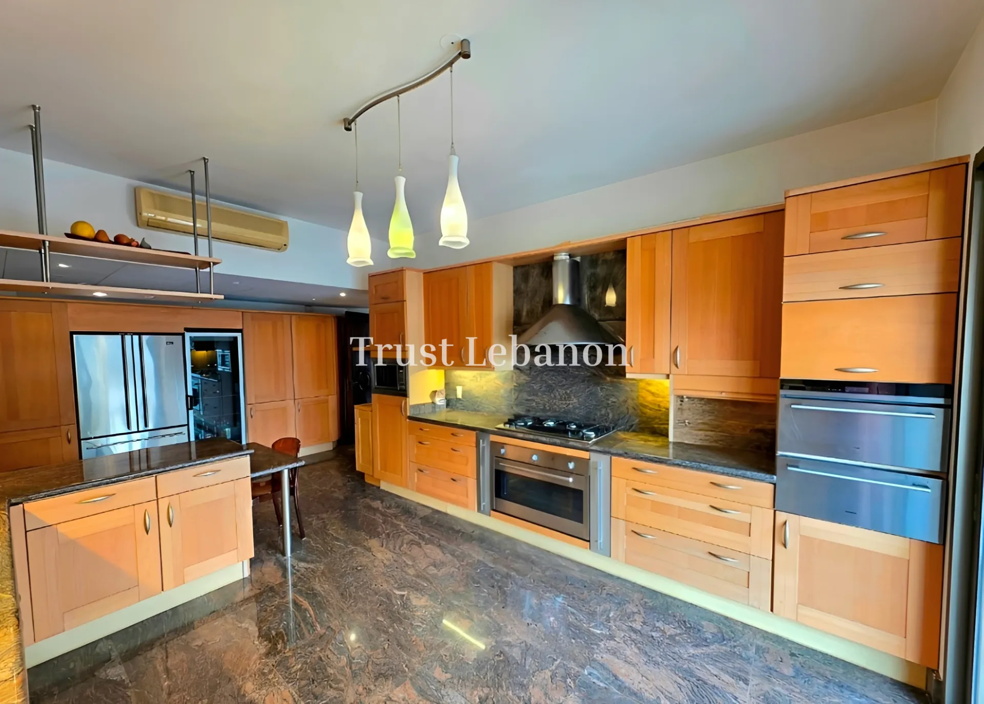 Apartment for rent in Sursock