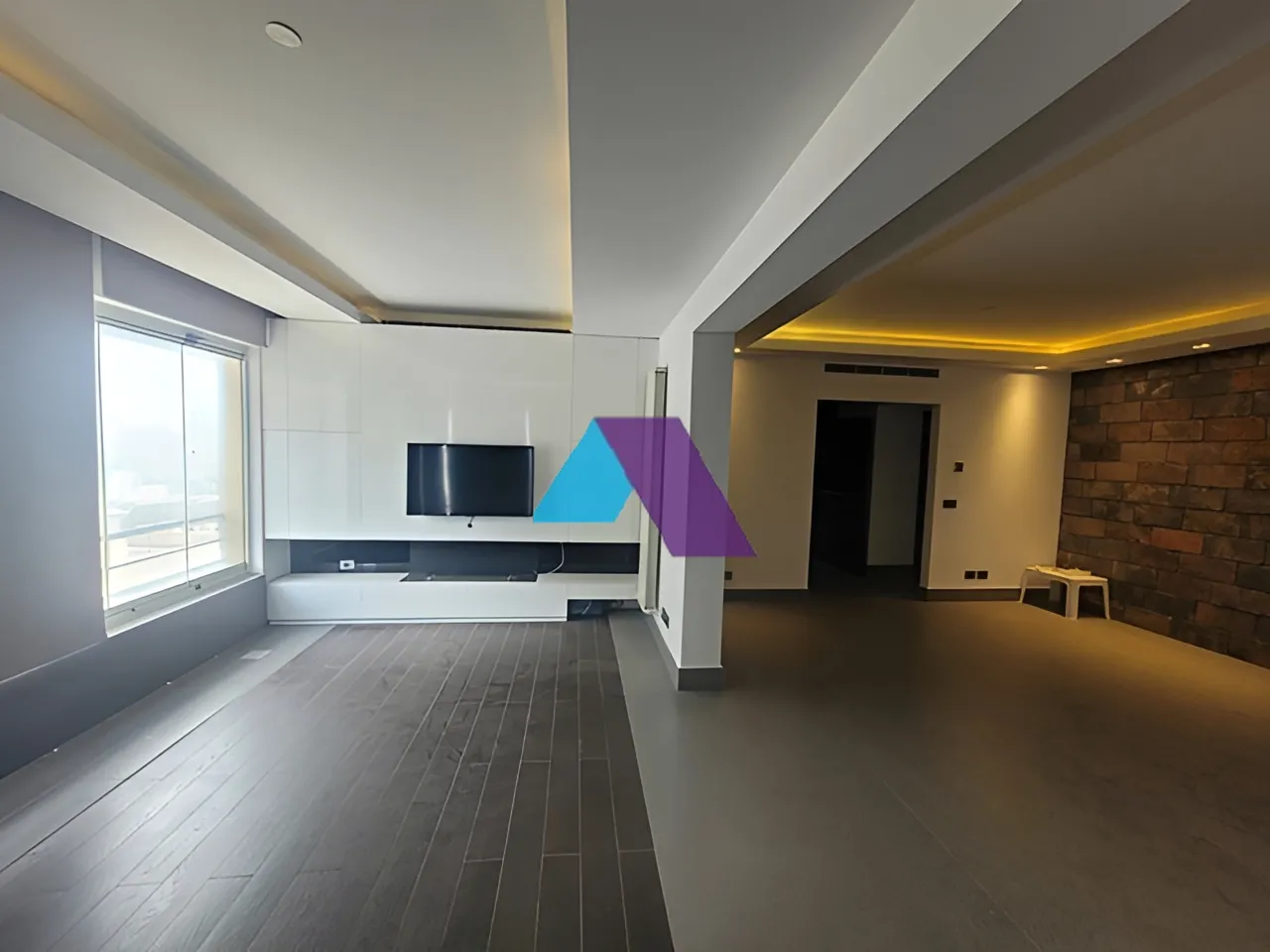 Apartment for Sale in Achrafieh - 3 bed, 4 bath