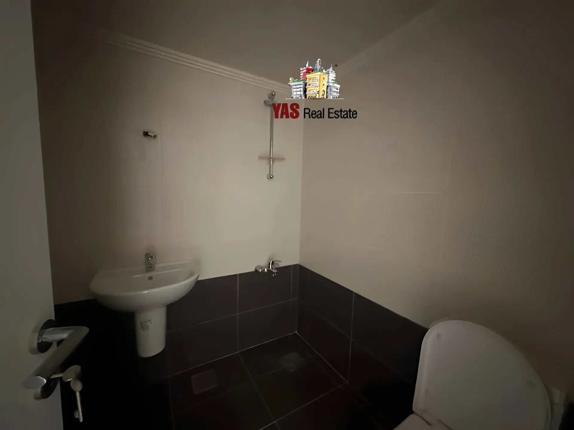 Apartment for Sale in Ajaltoun - 2 bed, 3 bath