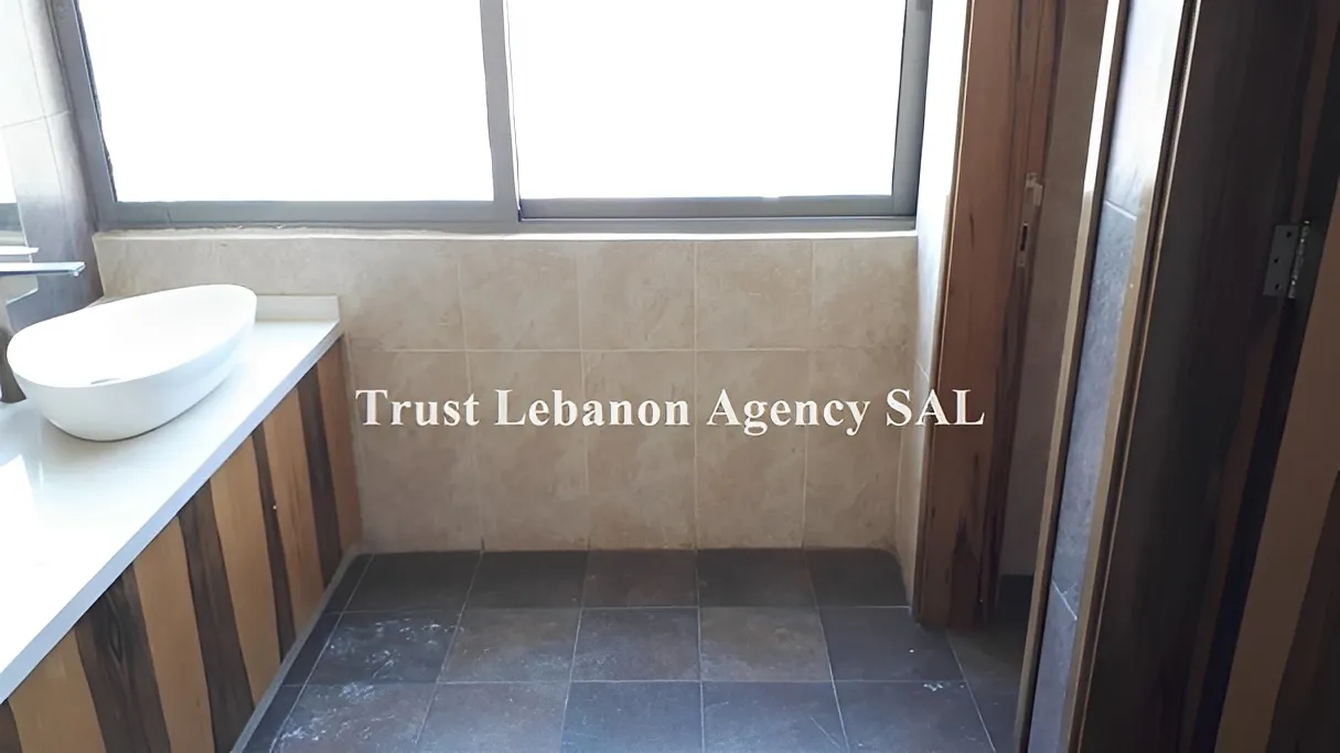 Shop for rent in Baabda, Kfarchima