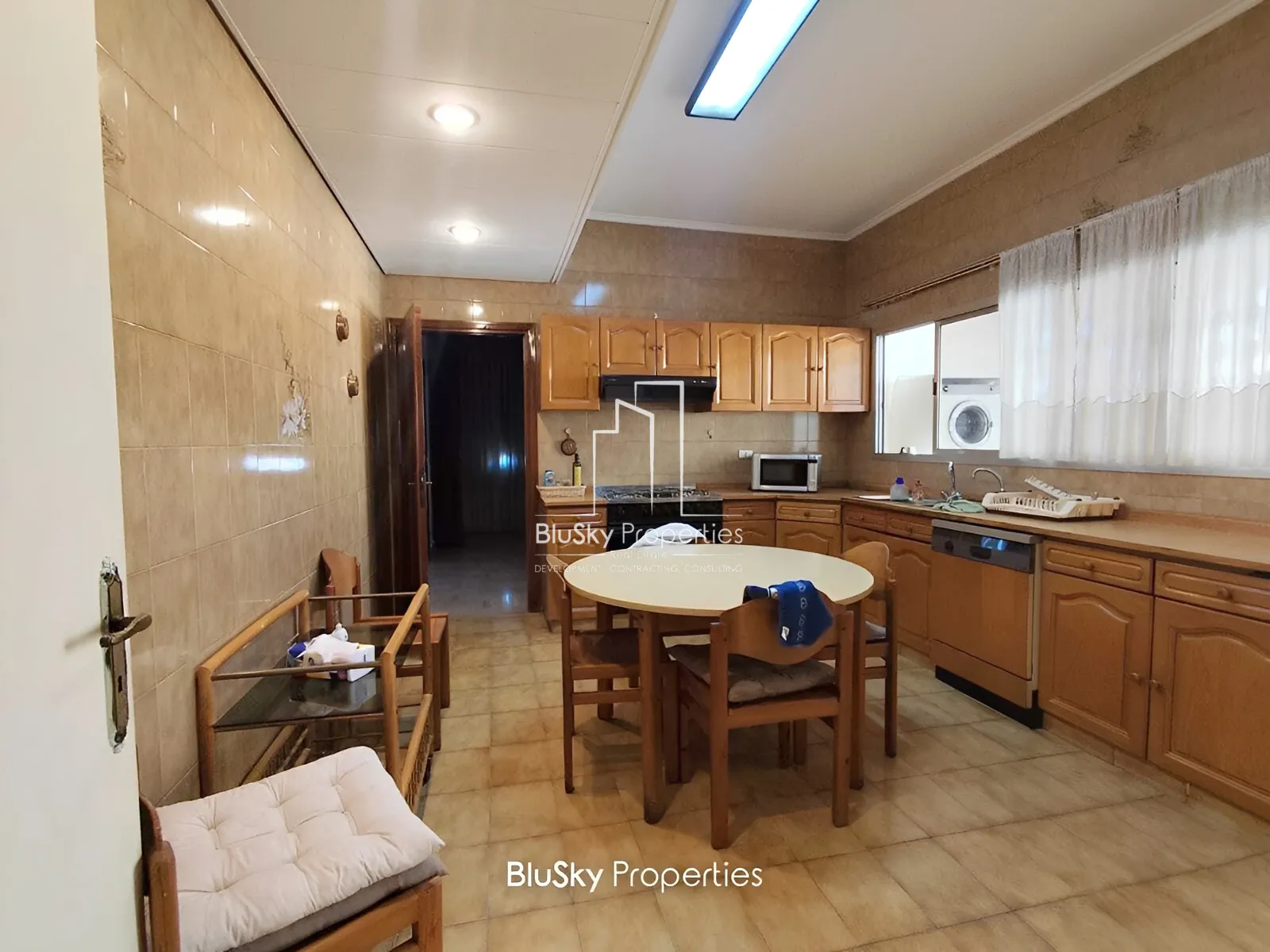 Apartment for Sale in Adonis