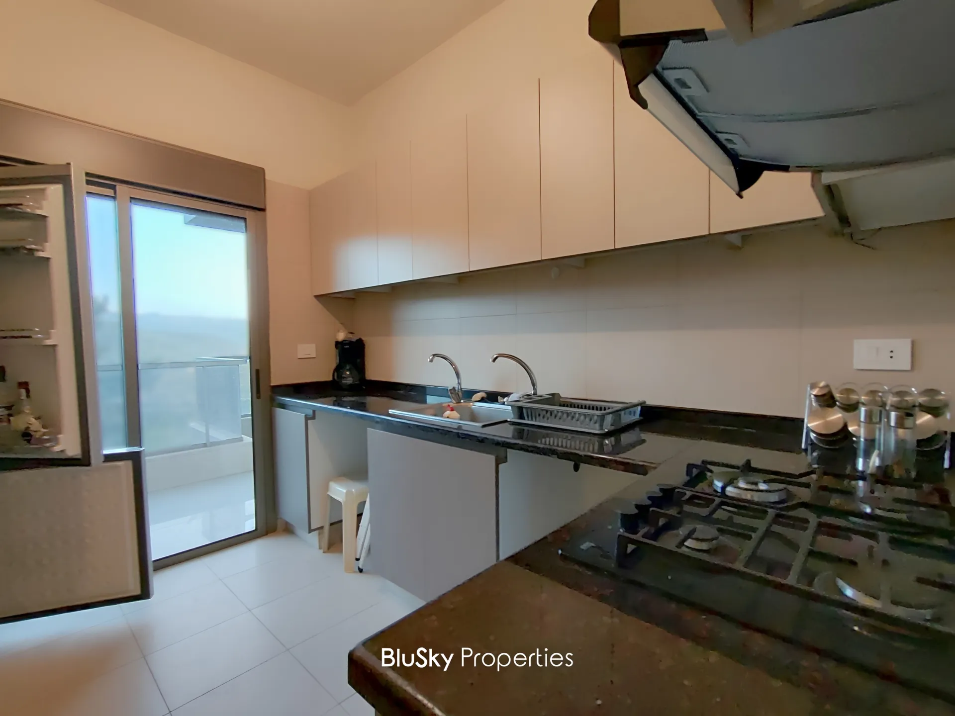 Apartment for rent in Baabdat, lebanon