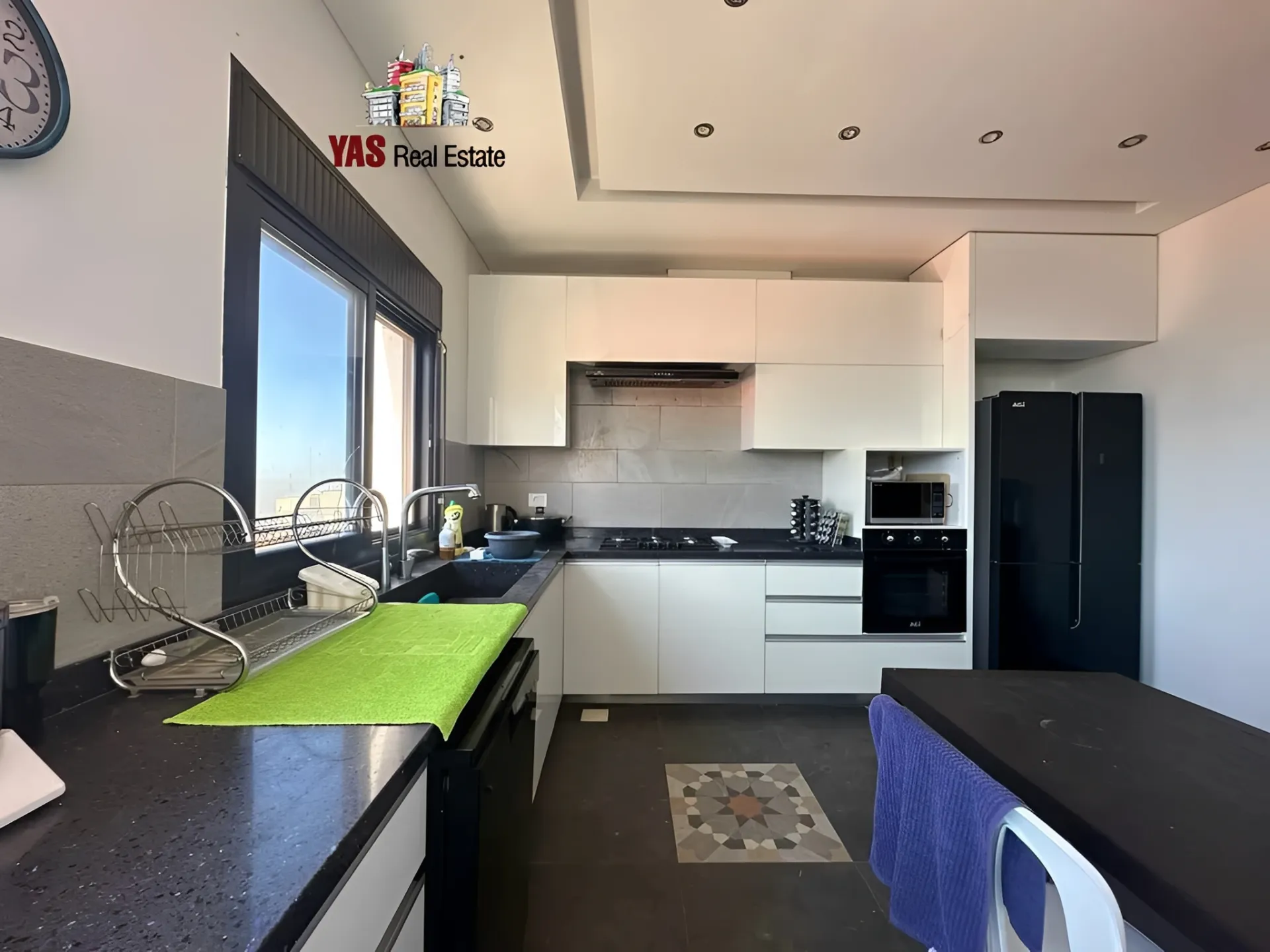 Apartment for Sale in Ballouneh