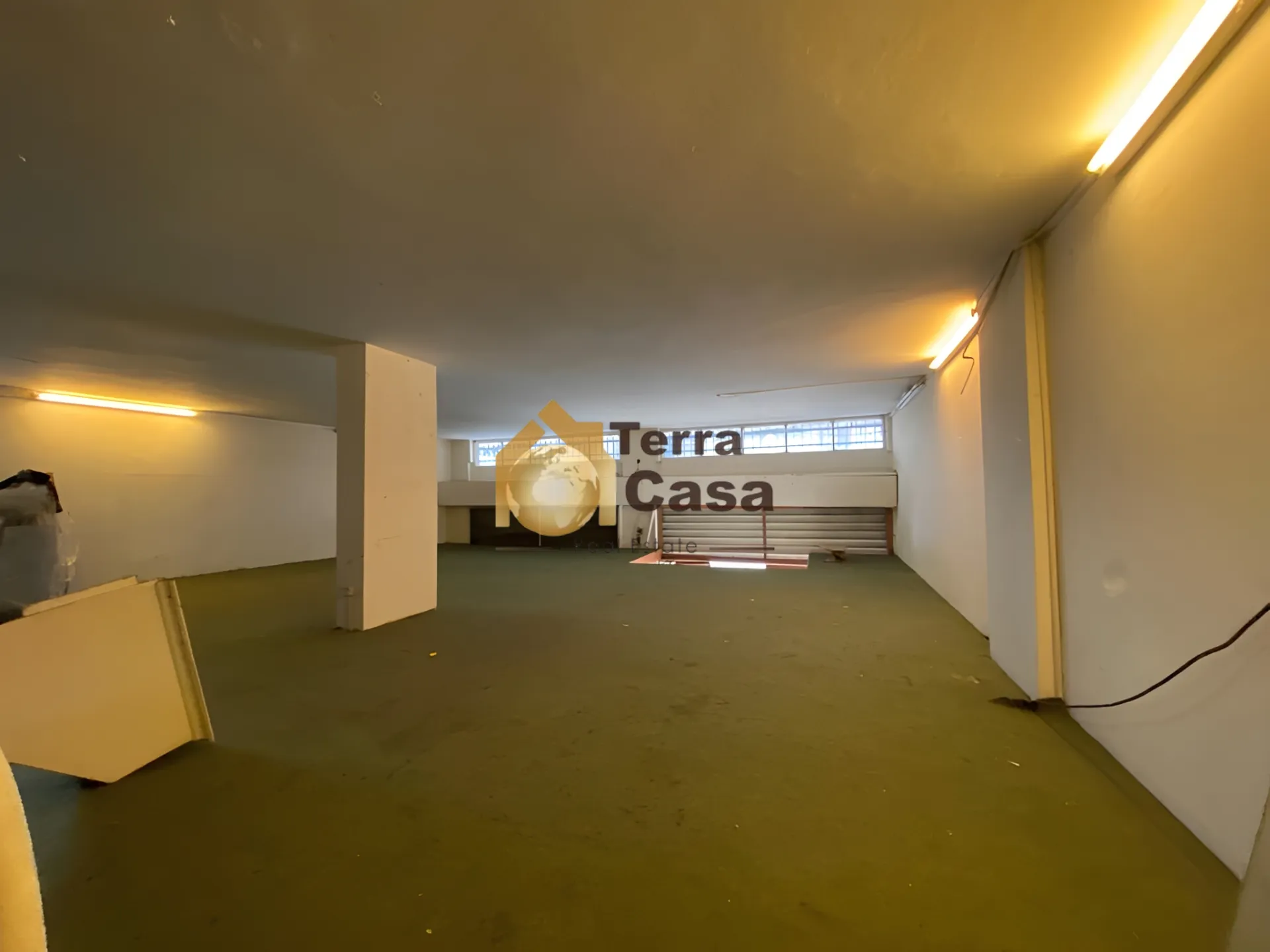 Shop for Rent in Shopforrentinzahlemaalakaprimelocation